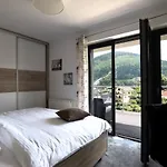 Sun Apartment *