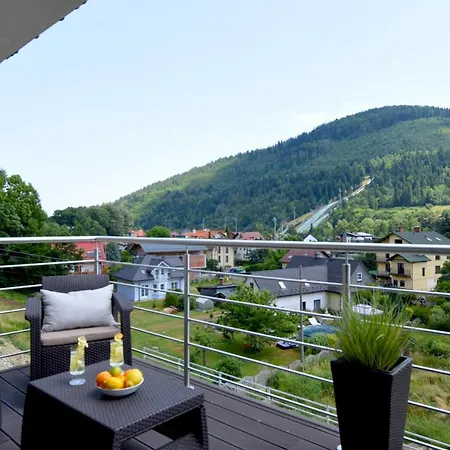 Sun Apartment *